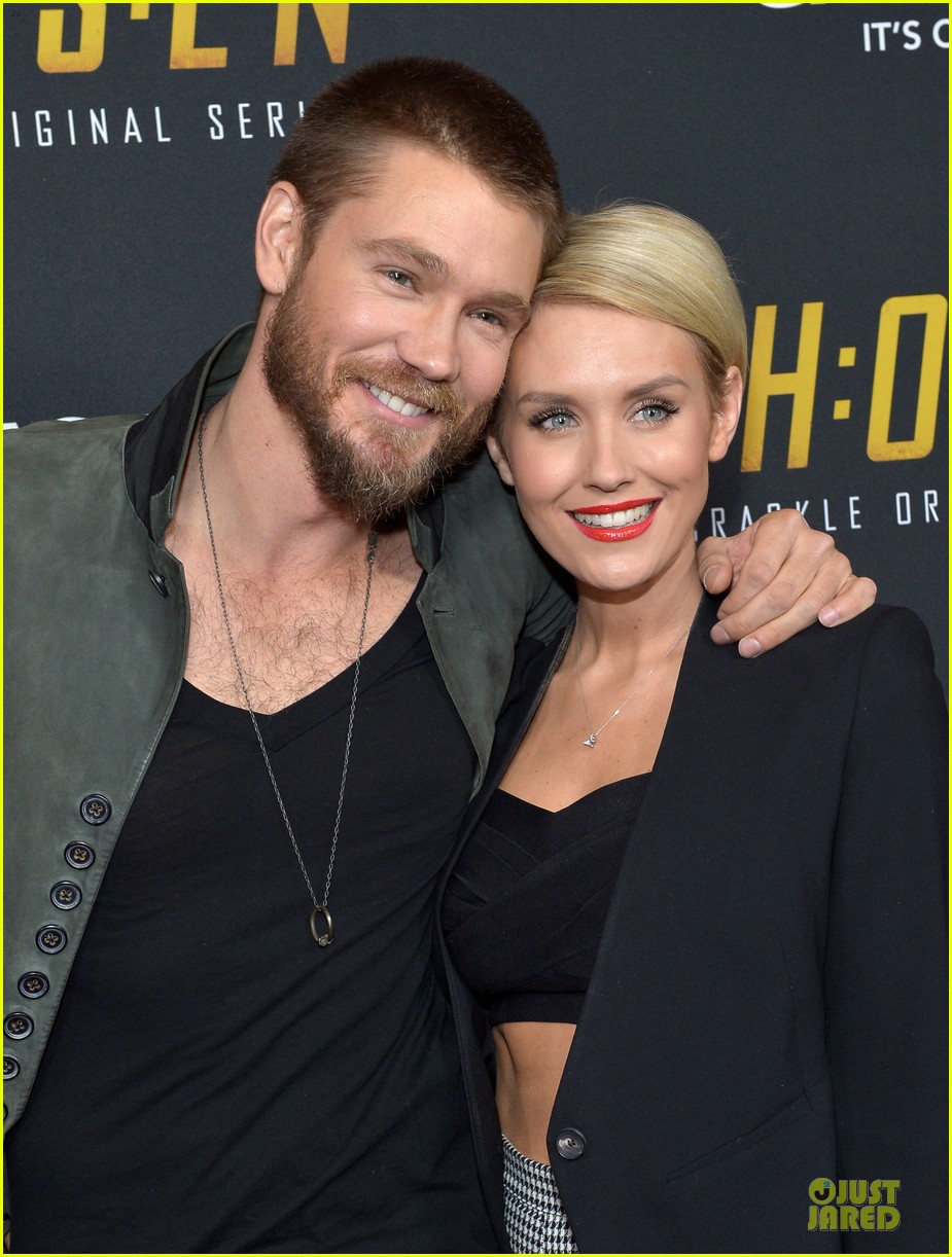 Chad Michael Murray & Nicky Whelan: 'Chosen' Season 2 Premiere!