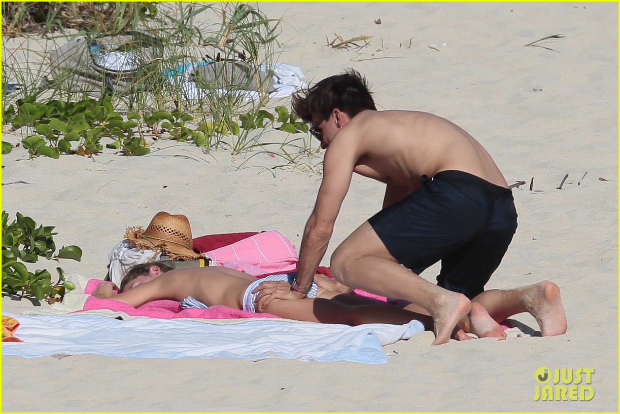 Olivia Palermo & Johannes Huebl: St. Barts Beach Vacation!
