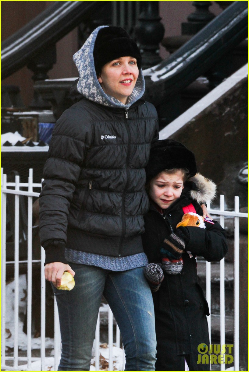 Maggie Gyllenhaal: New York Weather is Bringing Me Down!