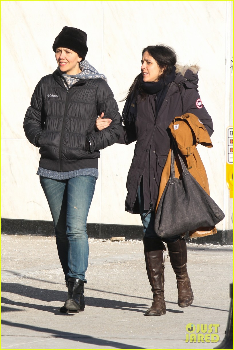 Maggie Gyllenhaal: New York Weather is Bringing Me Down!