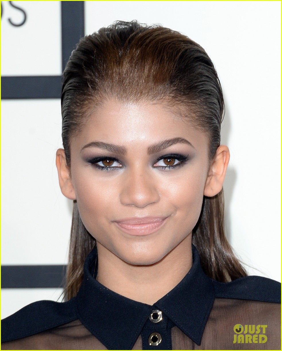Zendaya & Roshon Fegan - Grammys 2014 Red Carpet