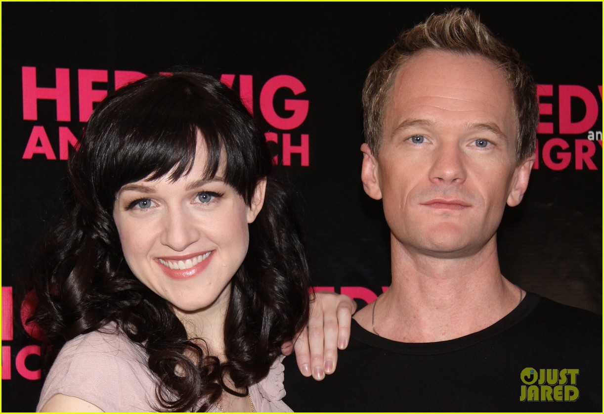 Neil Patrick Harris: 'Hedwig & the Angry Inch' Photo Call in Snow-Laden NYC!