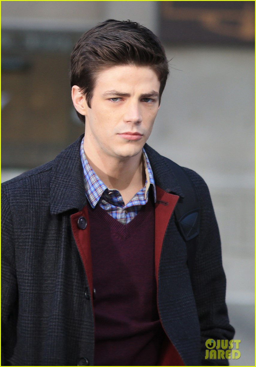 Grant Gustin's 'Flash' Producers Want You to Think His Costume Reveal Broke Twitter!