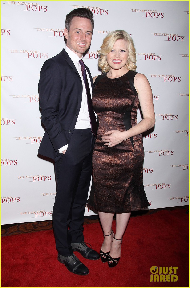Katharine McPhee, Megan Hilty, & Debra Messing: 'Smash' Reunion at New York Pops Concert!