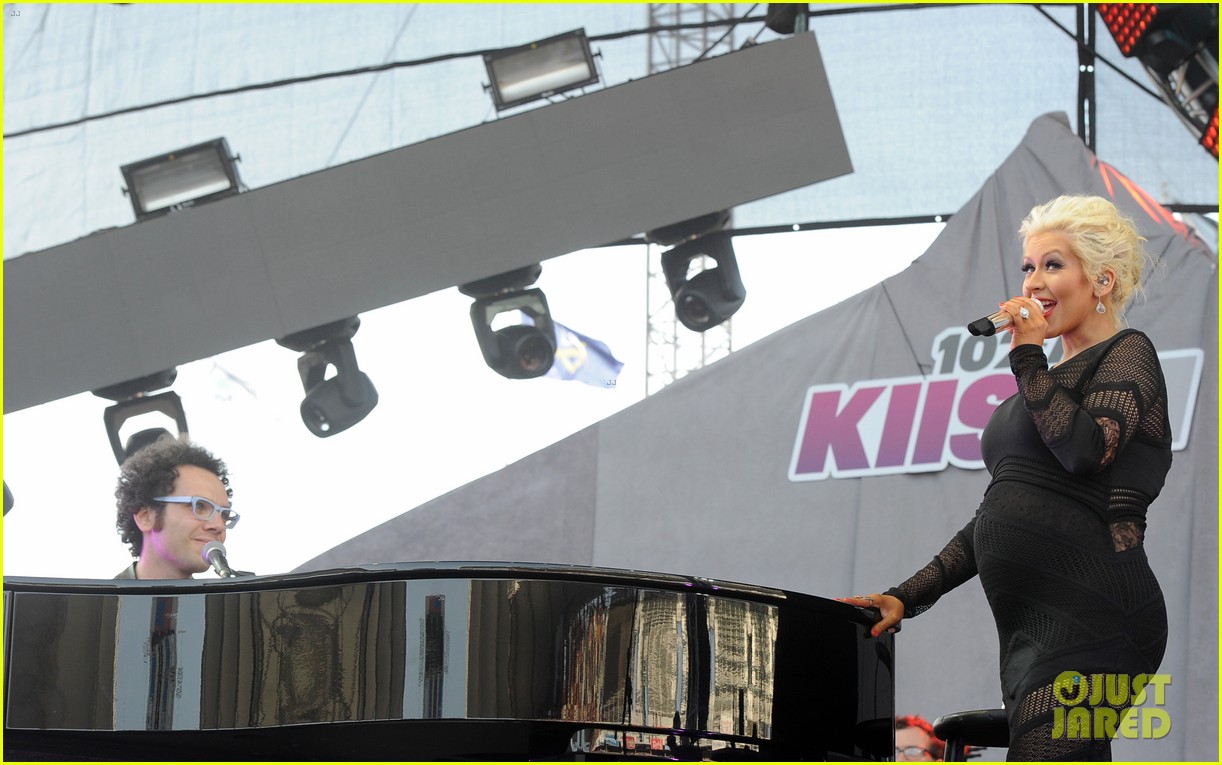 Christina Aguilera Cradles Large Baby Bump at Wango Tango!