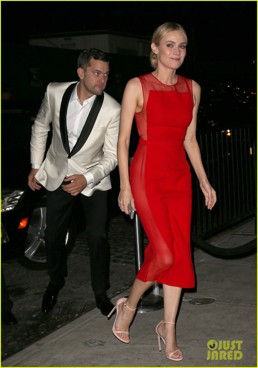 diane kruger red dress Diane Kruger With Her Elegant Red Dress 8x10 Picture Celebrity Print