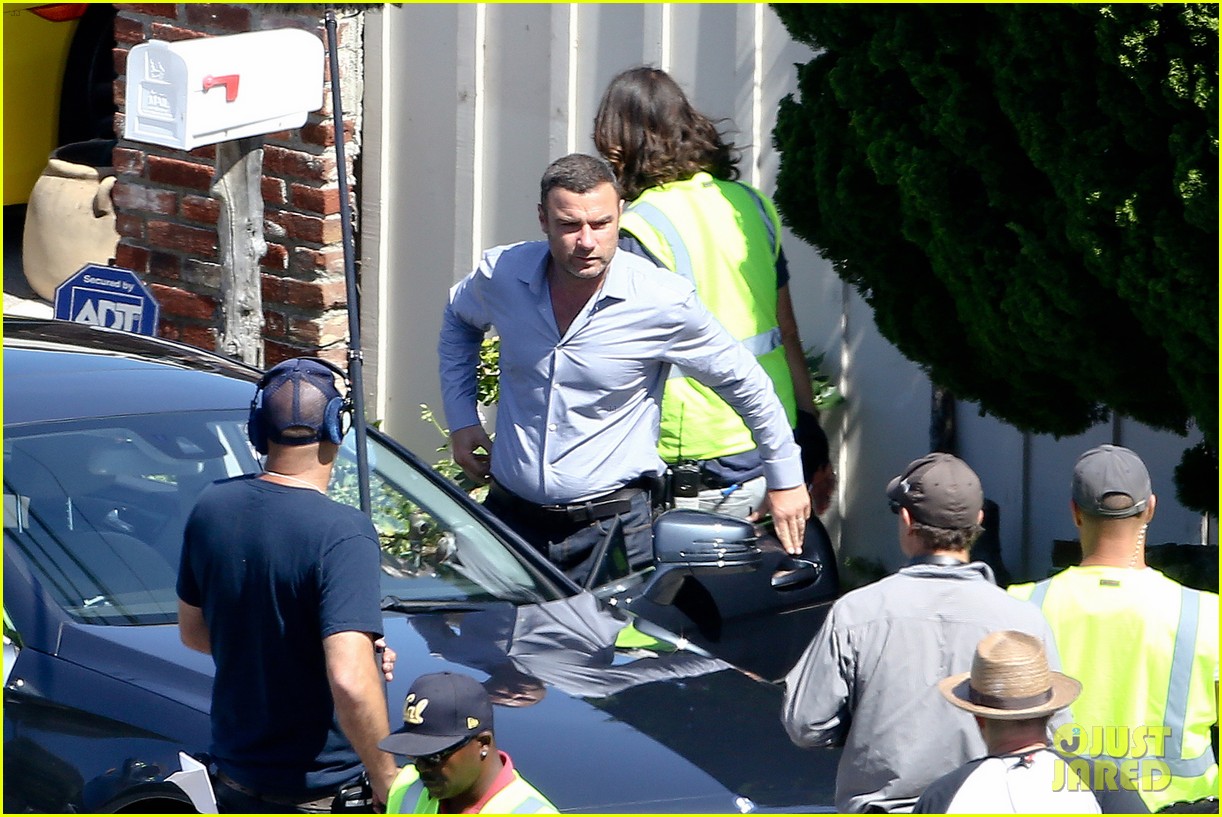 Liev Schreiber Will Direct 'Ray Donovan' Episode Next Season!