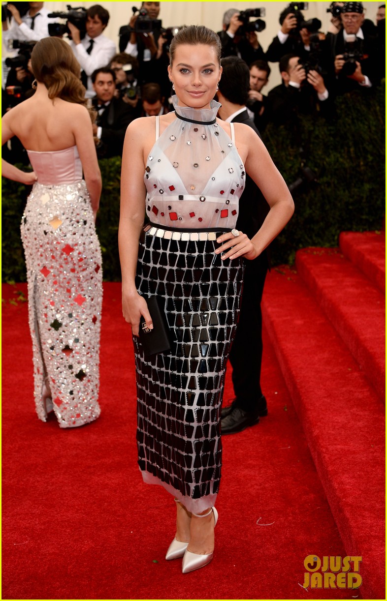 Margot Robbie Is a Bejeweled Beauty at Met Ball 2014