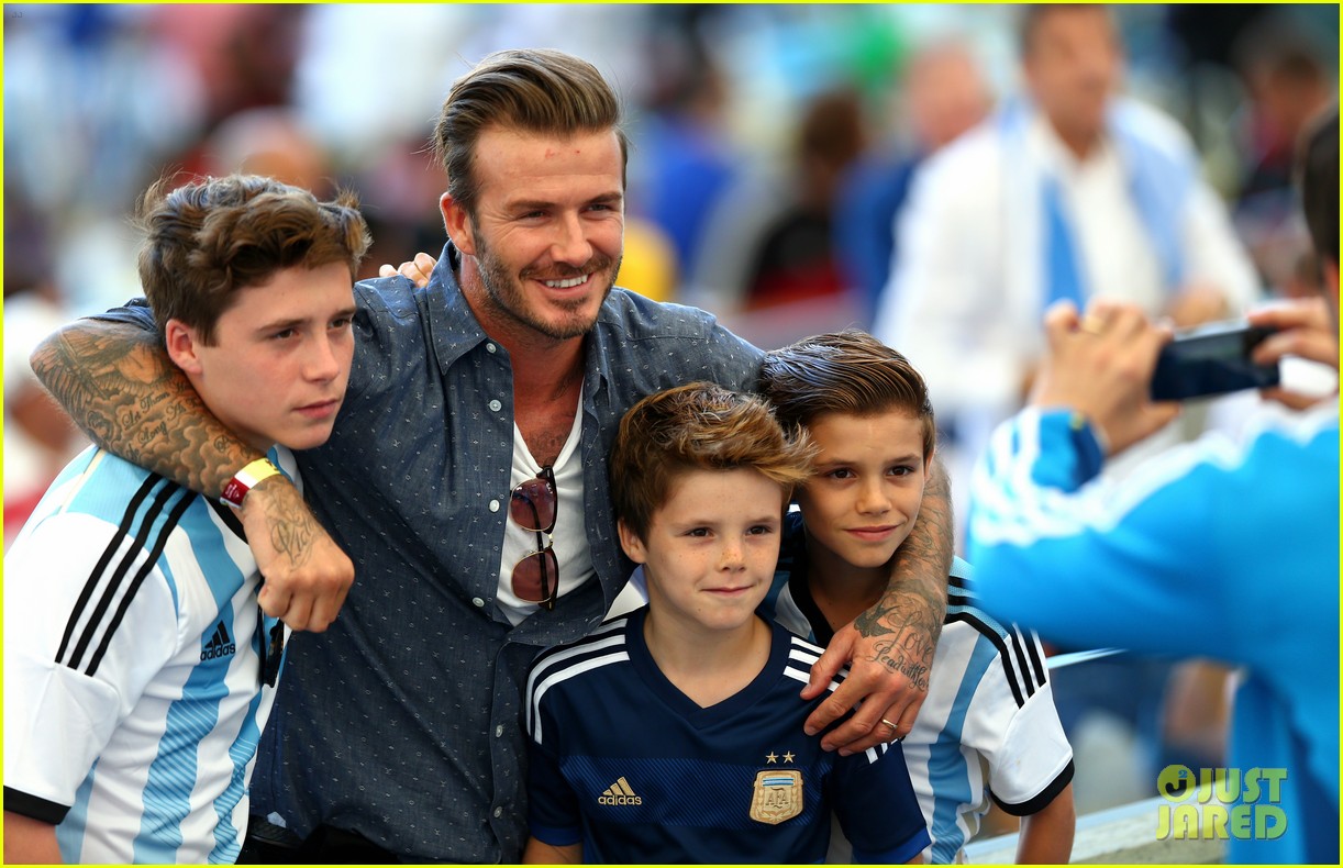 David Beckham Poses For Adorable Picture with All His Sons at the World Cup Final 2014!