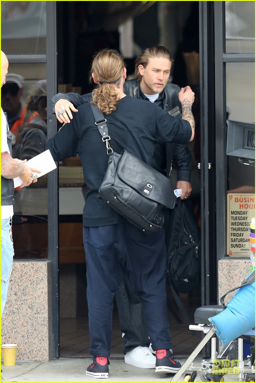 Charlie Hunnam Gets Into Physical Altercation For 'Sons of Anarchy'