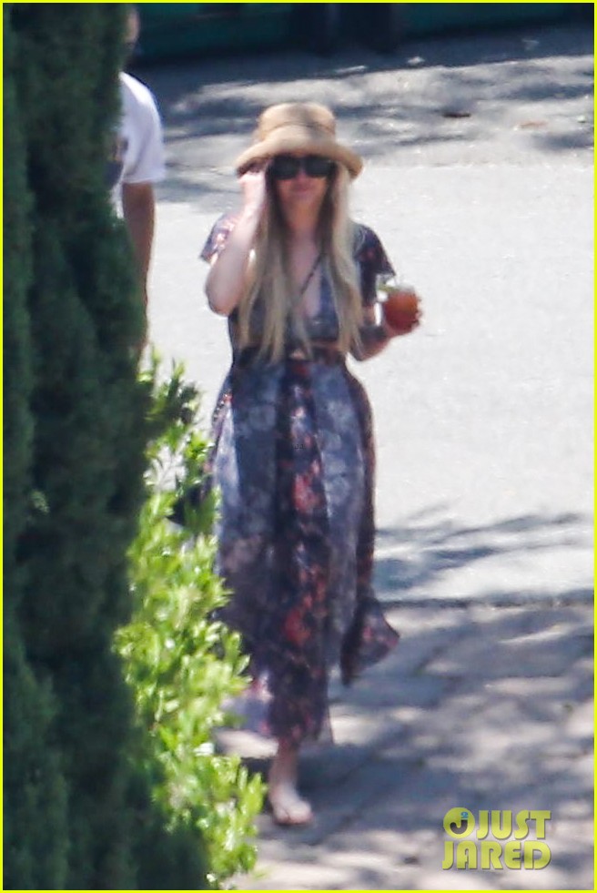 Jessica Simpson Throws a Pre-Wedding Barbecue for July 4th!