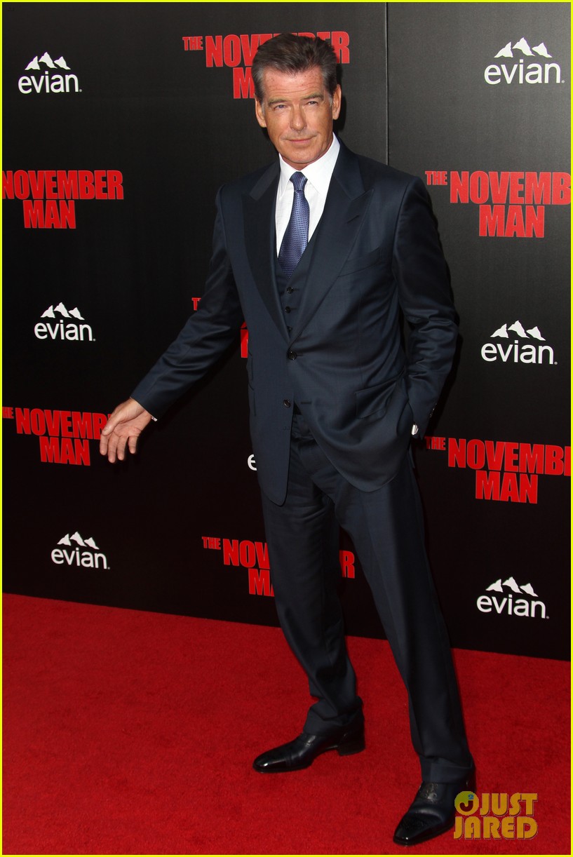 Pierce Brosnan Talks Robin Williams' Death at 'November Man' Premiere: 'He Will Be Loved Forever & Missed Forever'