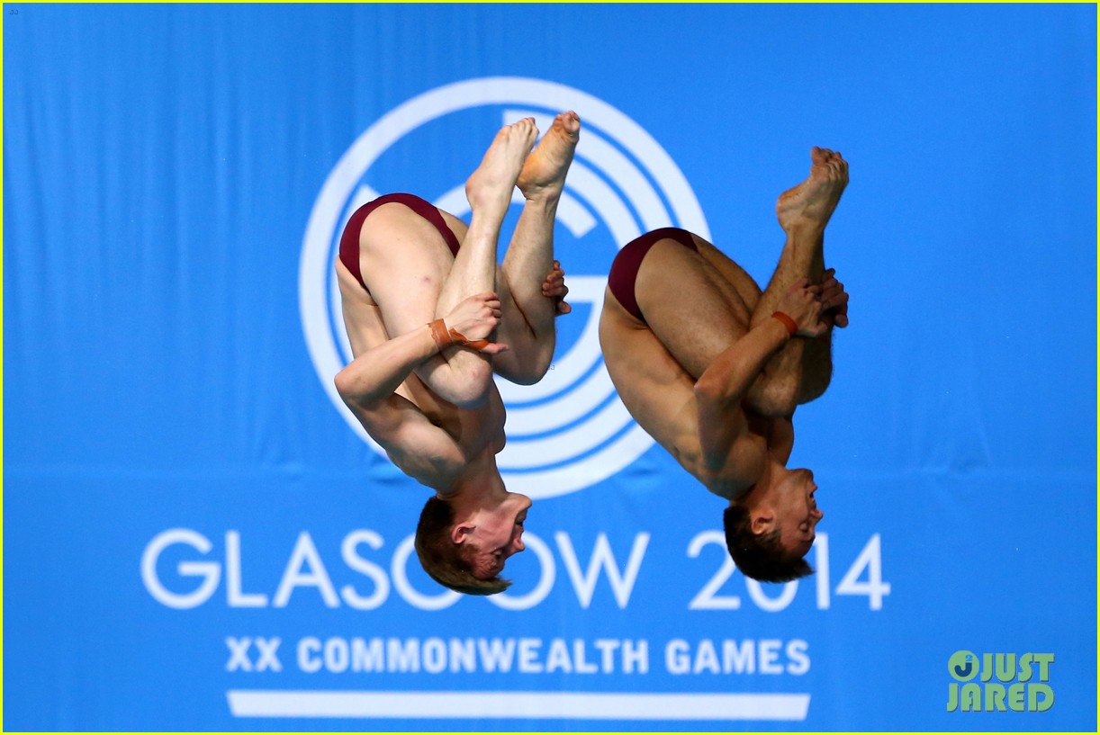 Tom Daley Wins Gold at Commonwealth Games, Cheered on By Boyfriend Dustin Lance Black!