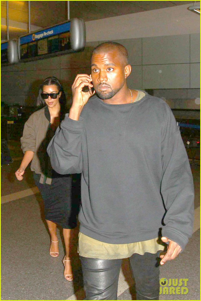 Kim Kardashian Posts Selfie in Bed with Hubby Kanye West!