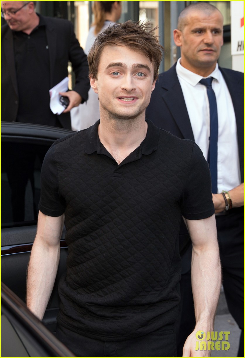 Daniel Radcliffe Suits Up for Paris Premiere of New Movie 'Horns'