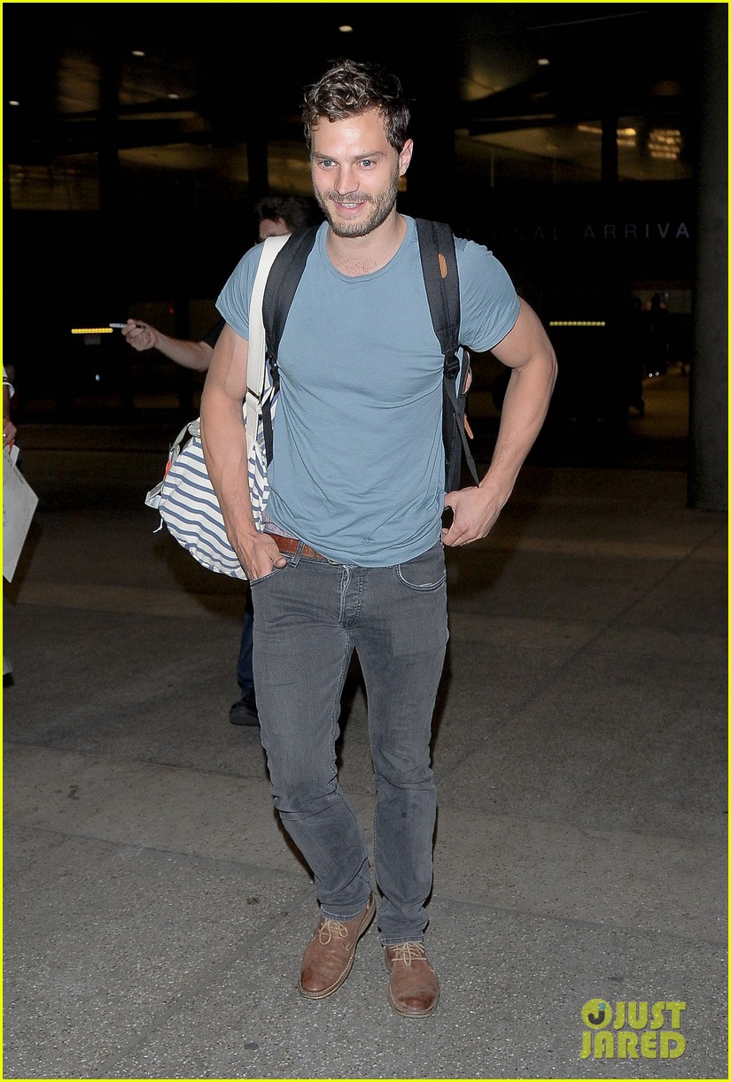Jamie Dornan & Dakota Johnson Fly to Los Angeles Together!