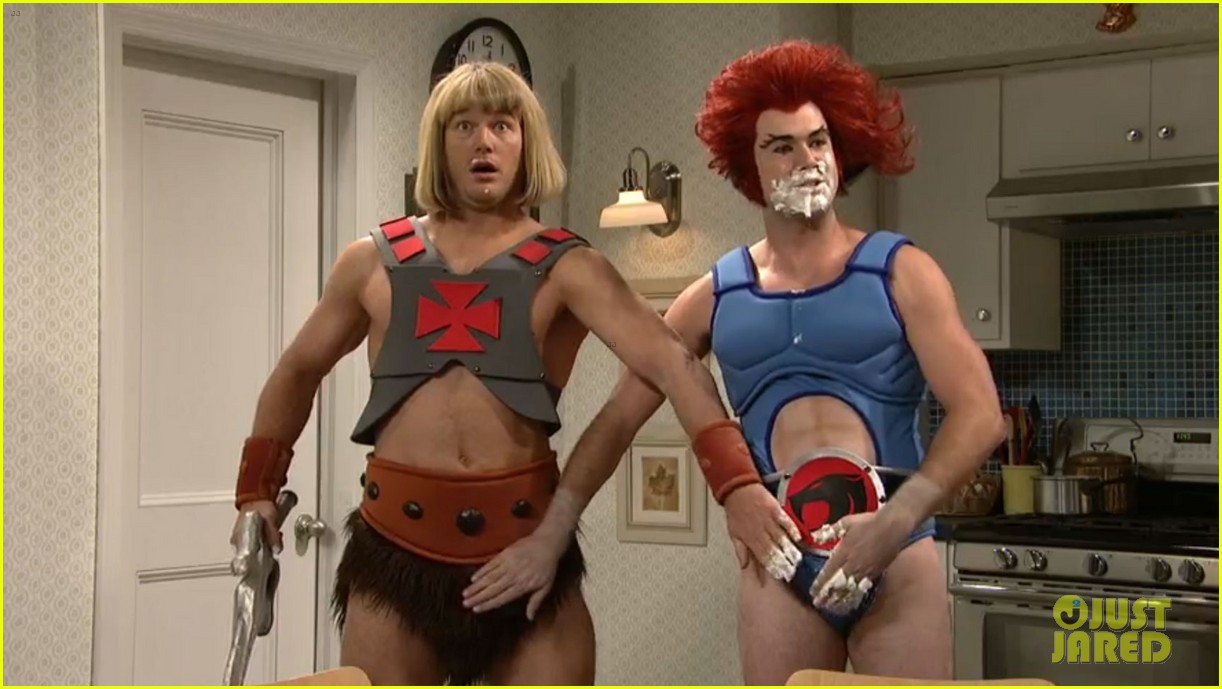 Chris Pratt Goes Shirtless, Plays Toy Character on 'SNL' with Ariana Grande! (Video)
