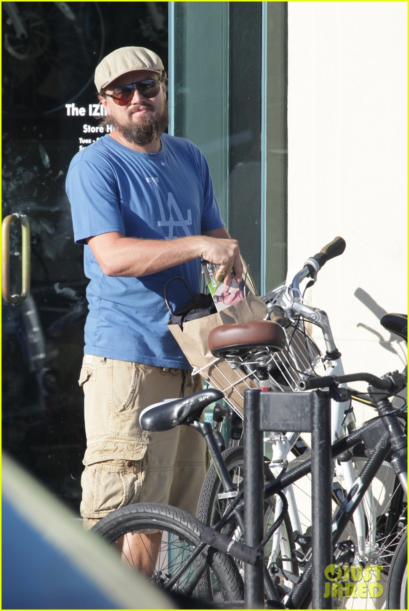 Leonardo DiCaprio Keeps the Environment in Mind By Biking Around Venice Beach