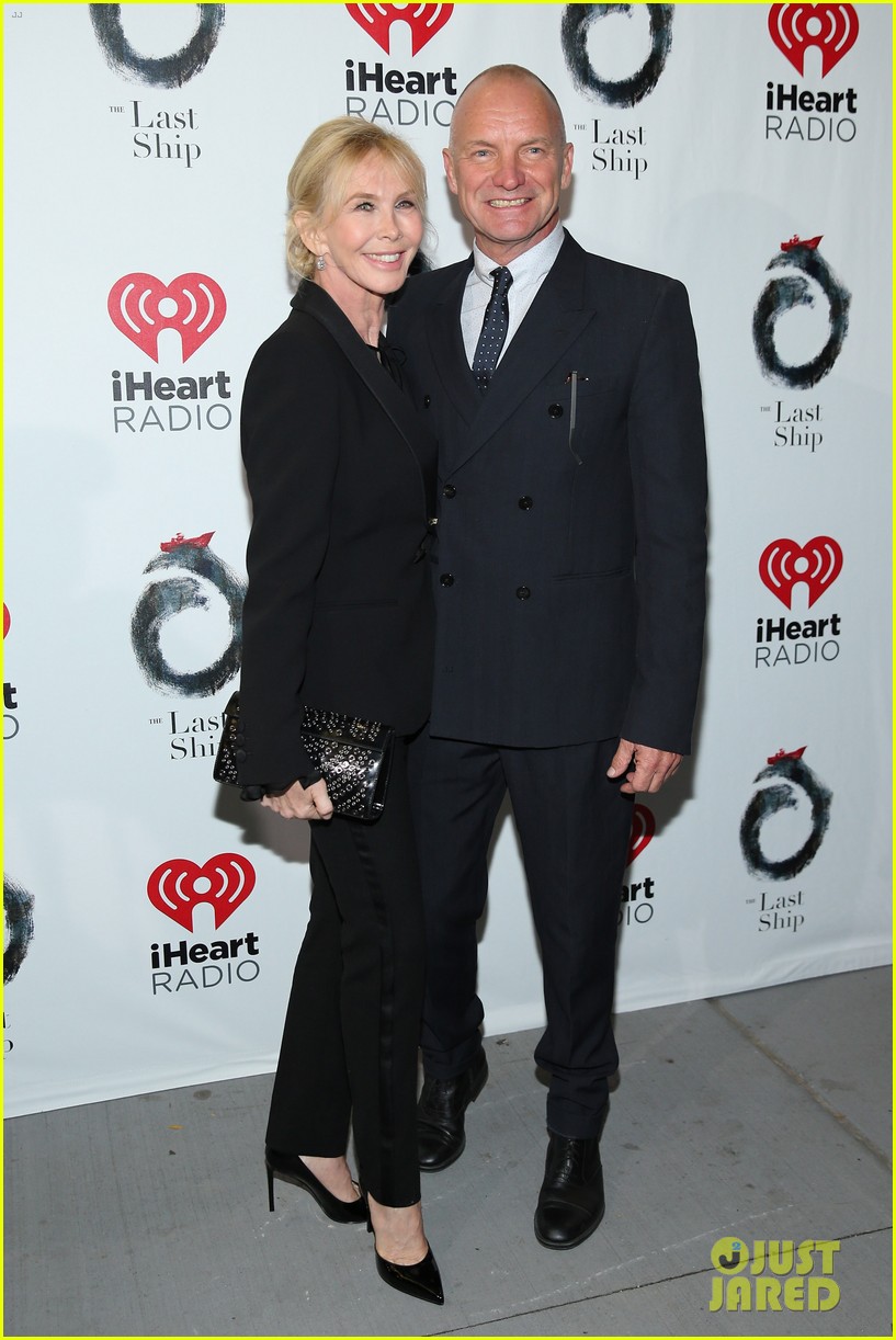 Sarah Paulson & Edie Falco Make It A Broadway Night at 'The Last Ship' Opening!