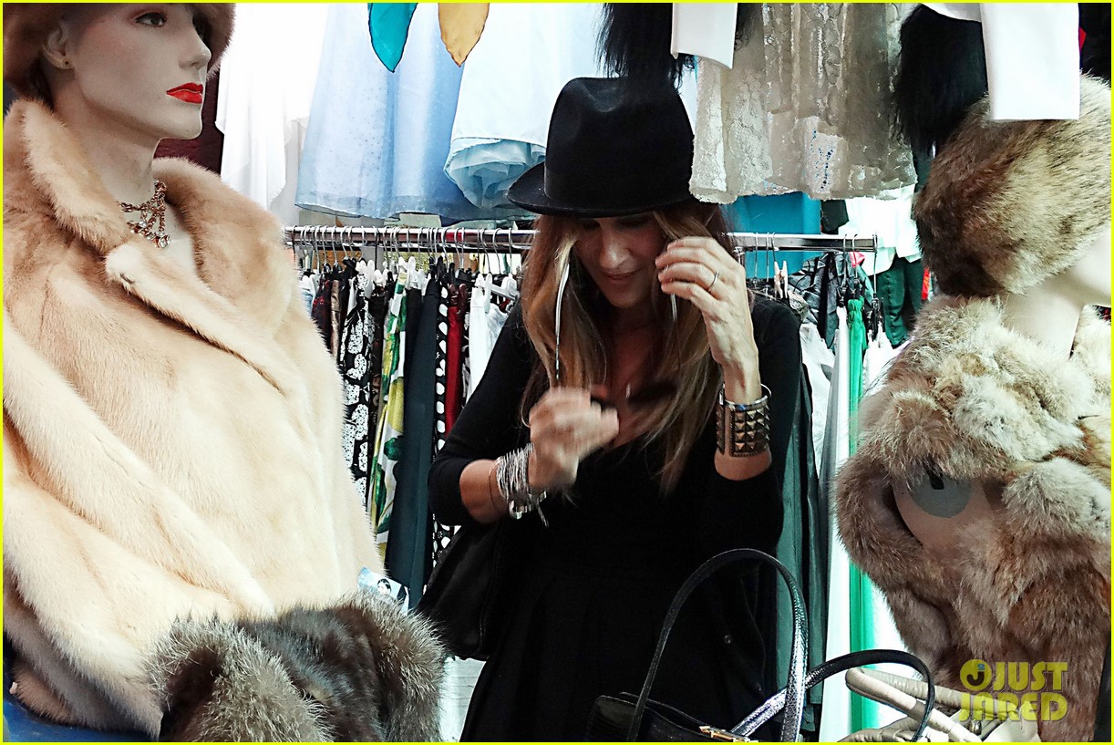 Sarah Jessica Parker's Makeup Artist Leslie Lopez Arrested For Shoplifting