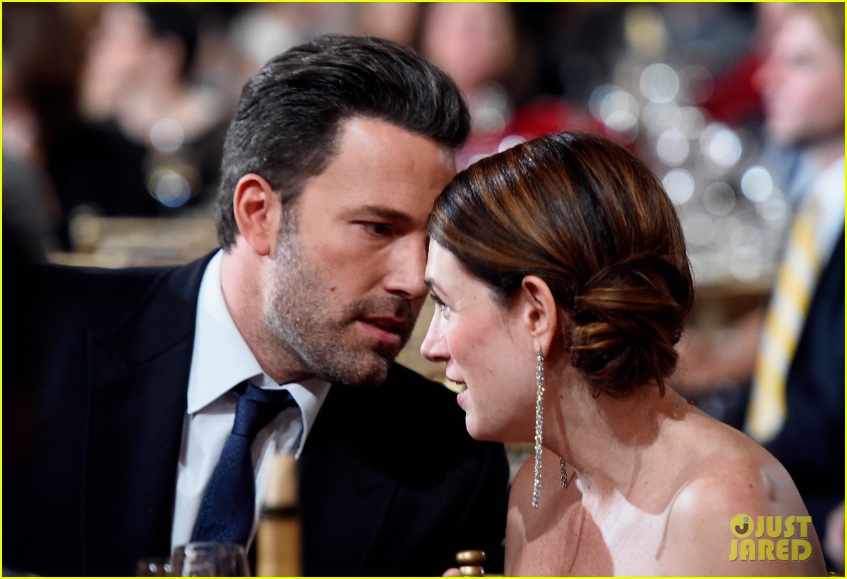Ben Affleck References His Penis in Hollywood Film Awards Acceptance Speech! (VIDEO)