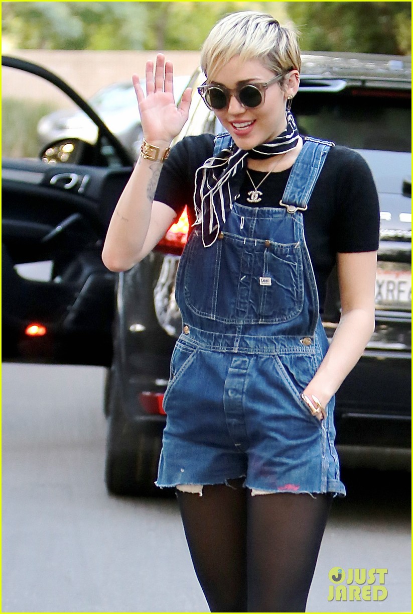 Miley Cyrus Steps Out After Making Out with Patrick Schwarzenegger