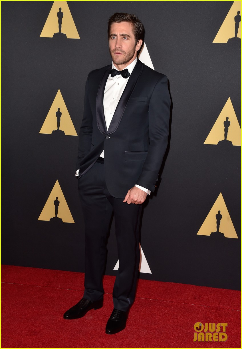 Jake Gyllenhaal Suits Up for Governors Awards 2014