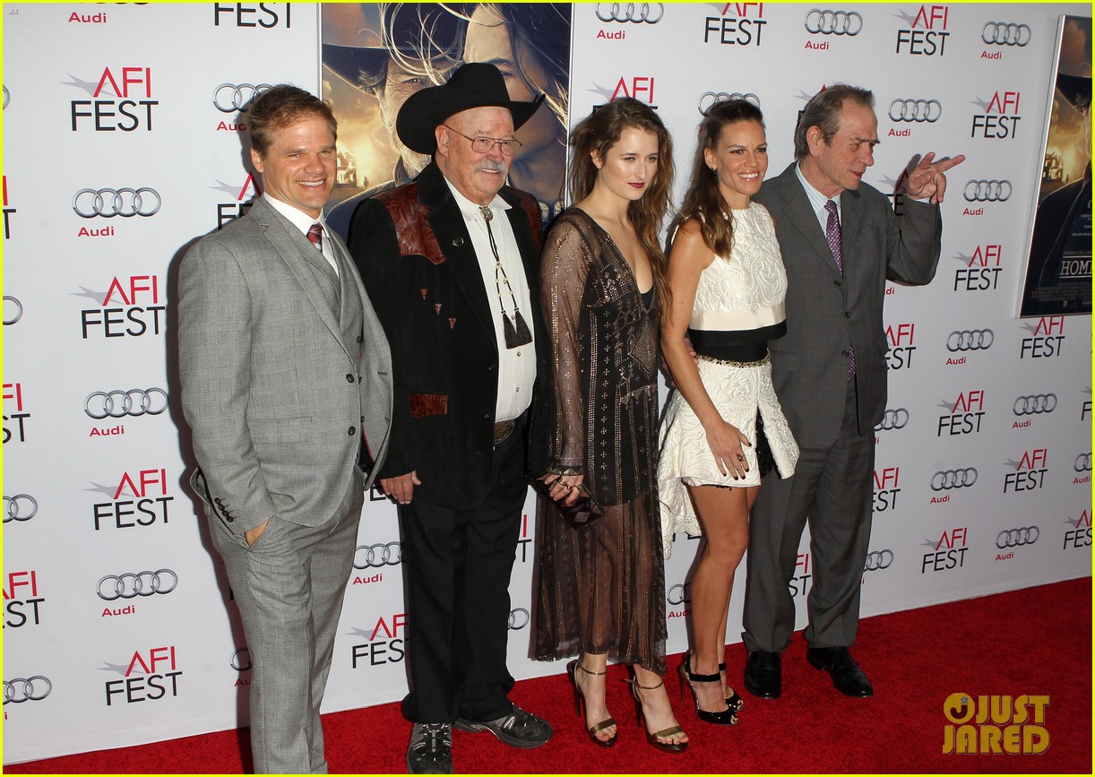 Hilary Swank & Hailee Steinfeld Prep for Awards Season with 'The Homesman' AFI Premiere!