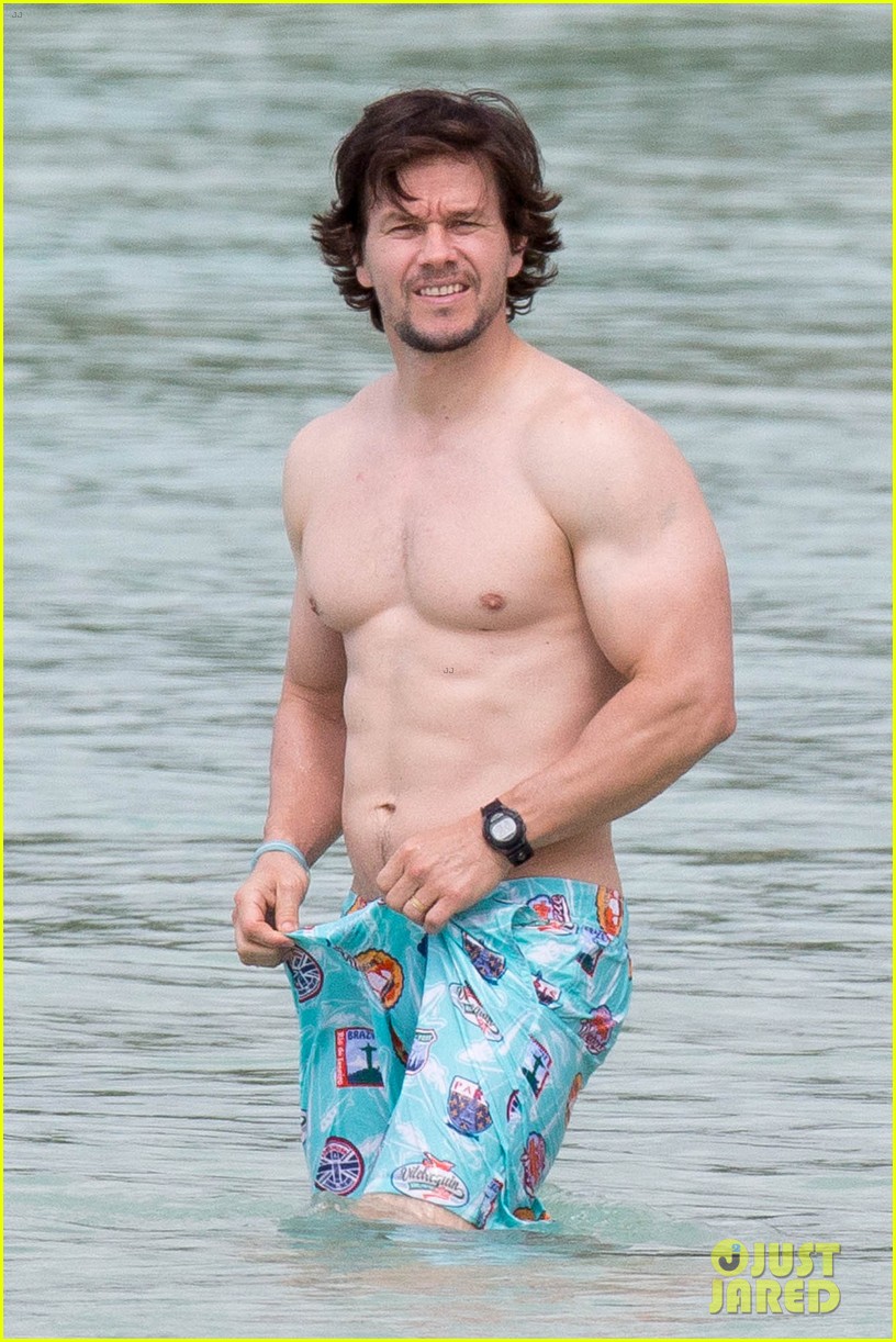 Mark Wahlberg Flashes Butt to Wife Rhea Durham in the Ocean!