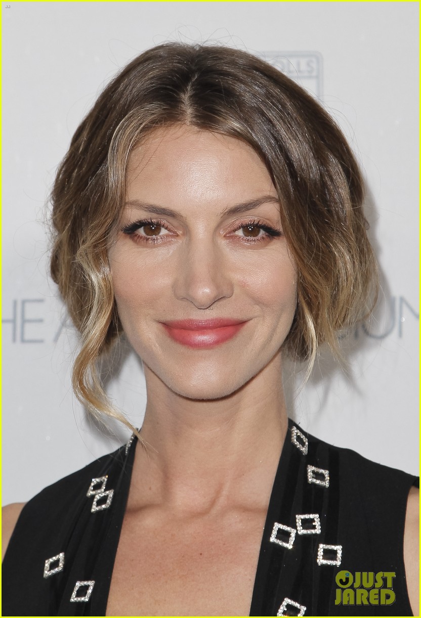Laura Prepon & Topher Grace Create 'That 70s' Reunion at Art of Elysium Heaven Gala 2015