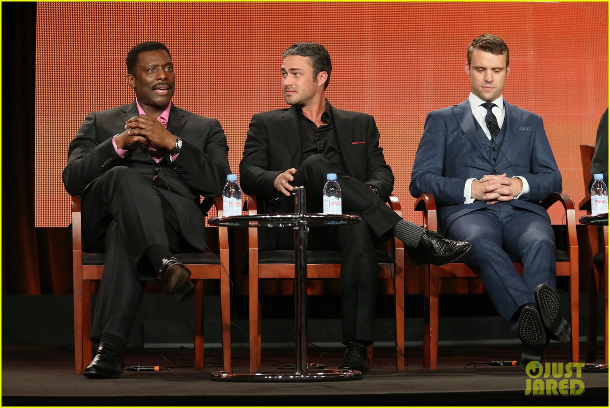 Taylor Kinney's 'Chicago Fire' & 'Chicago PD' Will Unite For Shay in New Trailer - Watch Now!