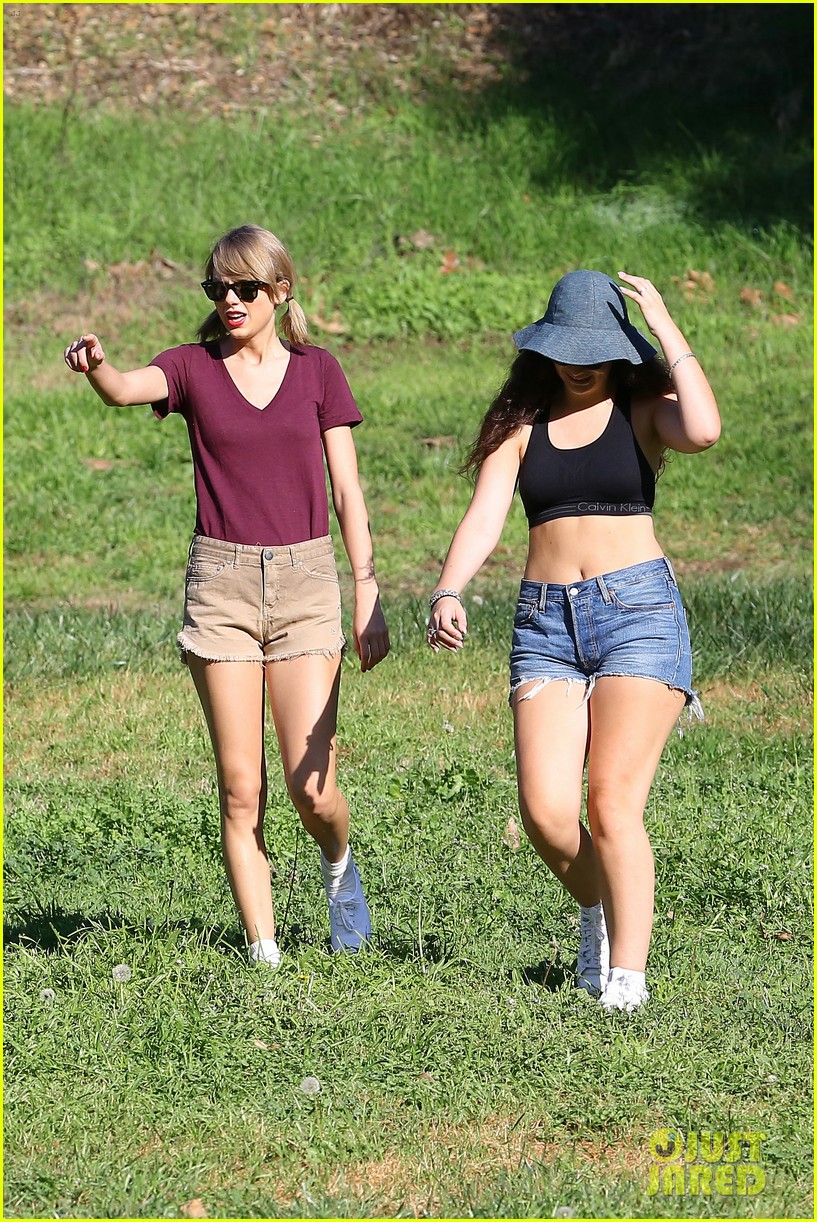 Taylor Swift & BFF Lorde Soak Up the Sun During Los Angeles Hike