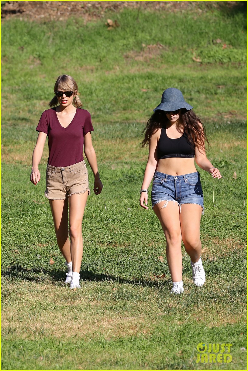 Taylor Swift & BFF Lorde Soak Up the Sun During Los Angeles Hike