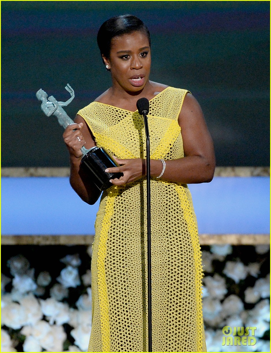 Uzo Aduba Breaks Down During Amazing & Emotional SAG Awards 2015 Best Actress Speech - Watch Now!