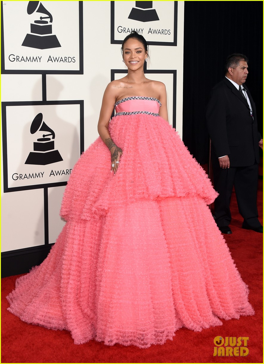 rihanna grammy awards red dress Grammy Awards: Red Carpet Photos