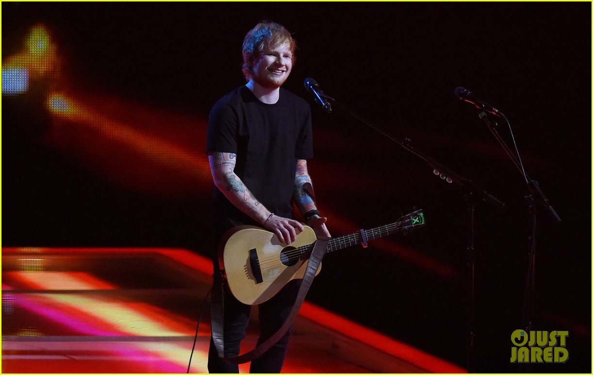 Ed Sheeran Performs 'Bloodstream' & Wins Album of the Year at BRIT Awards 2015