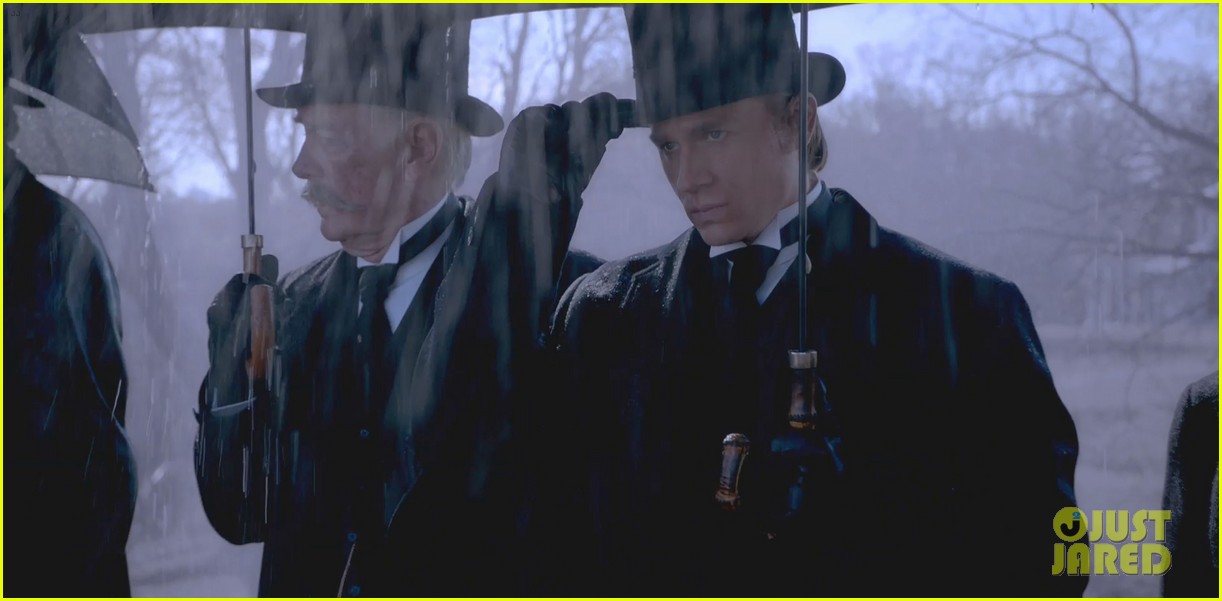 Charlie Hunnam & Tom Hiddleston Woo Mia Wasikowska in 'Crimson Peak' Teaser Trailer