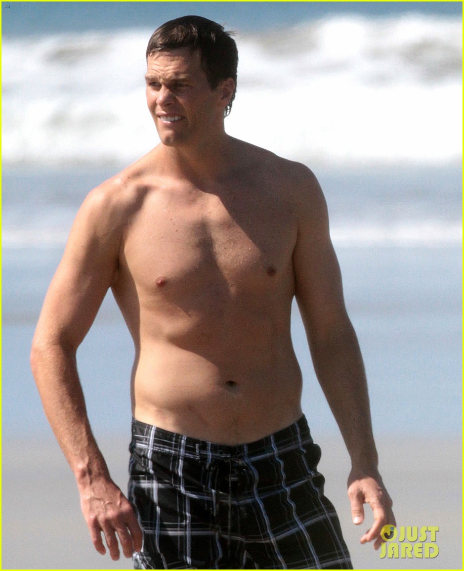 Tom Brady Goes Shirtless for Costa Rica Beach Stroll