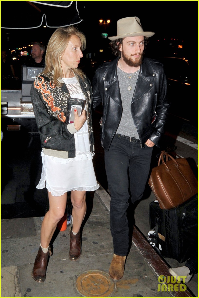 Ashley Greene & Kellan Lutz Reunite for Fun Night Out!