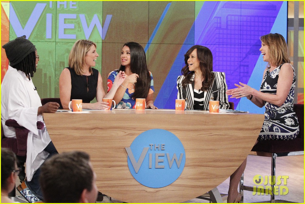 Gina Rodriguez Cites Father For Giving Her The Best Beauty Advice Ever