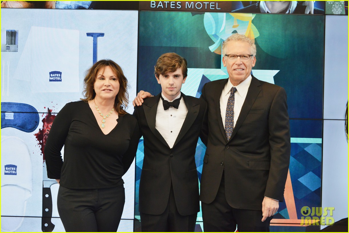 Freddie Highmore & Cameron Monaghan Dress Their Best for Critics' Choice TV Awards 2015
