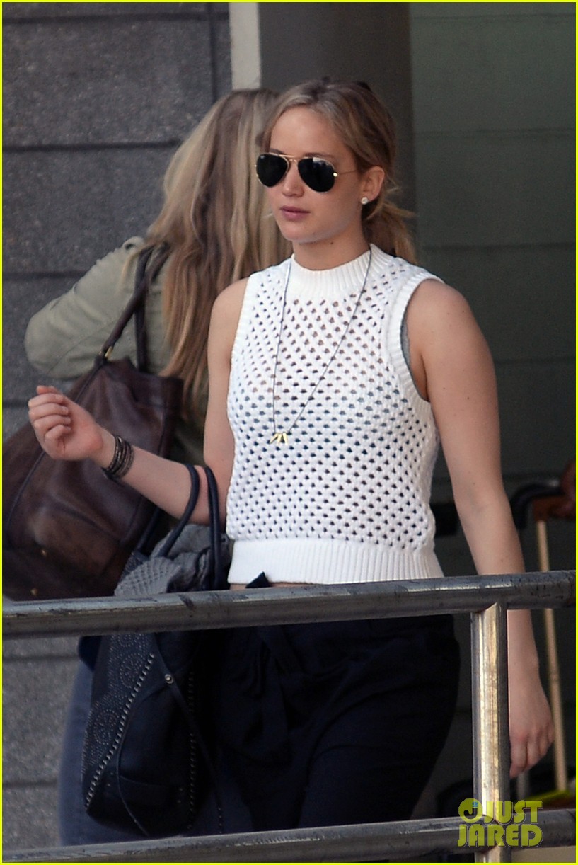 Jennifer Lawrence Jets Off to NYC Ahead of the Met Gala