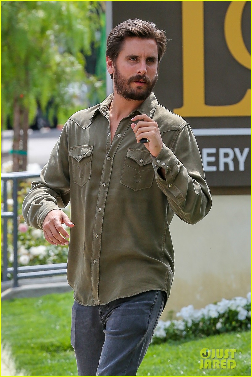 Kourtney Kardashian Shares Cute Pic for Scott Disick's Birthday