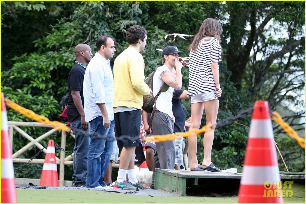 Paul Wesley & Phoebe Tonkin Look So Cute Together in Rio!