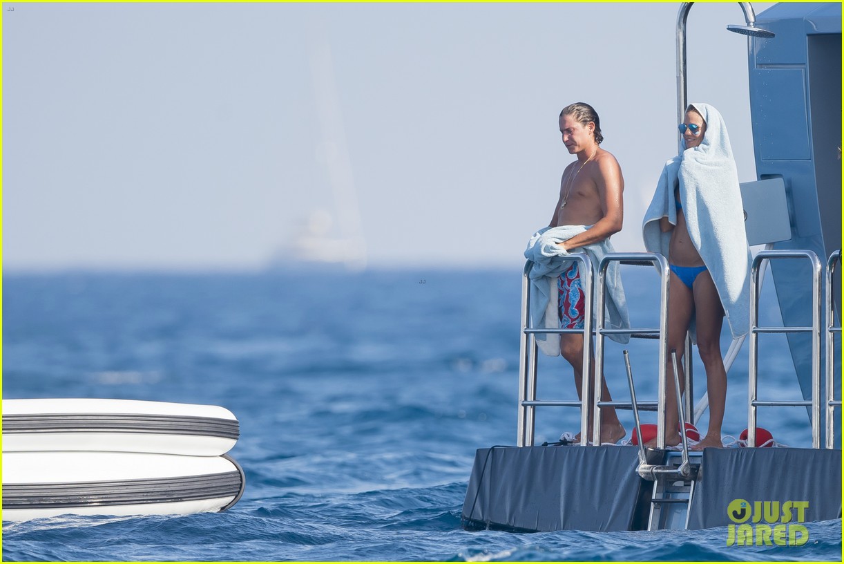 Heidi Klum Flaunts Amazing Bikini Body While Vacationing in Saint-Tropez With Boyfriend Vito Schnabel