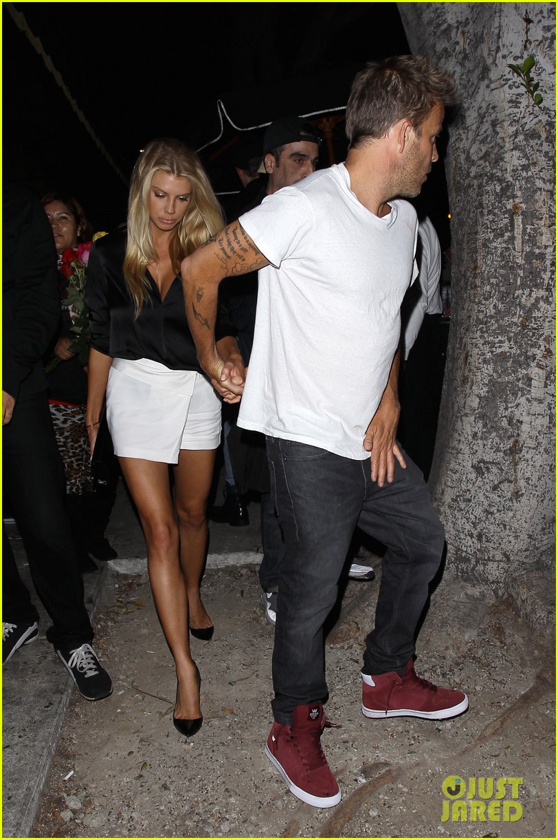 Charlotte McKinney & Boyfriend Stephen Dorff Hold Hands for Nightclub Date