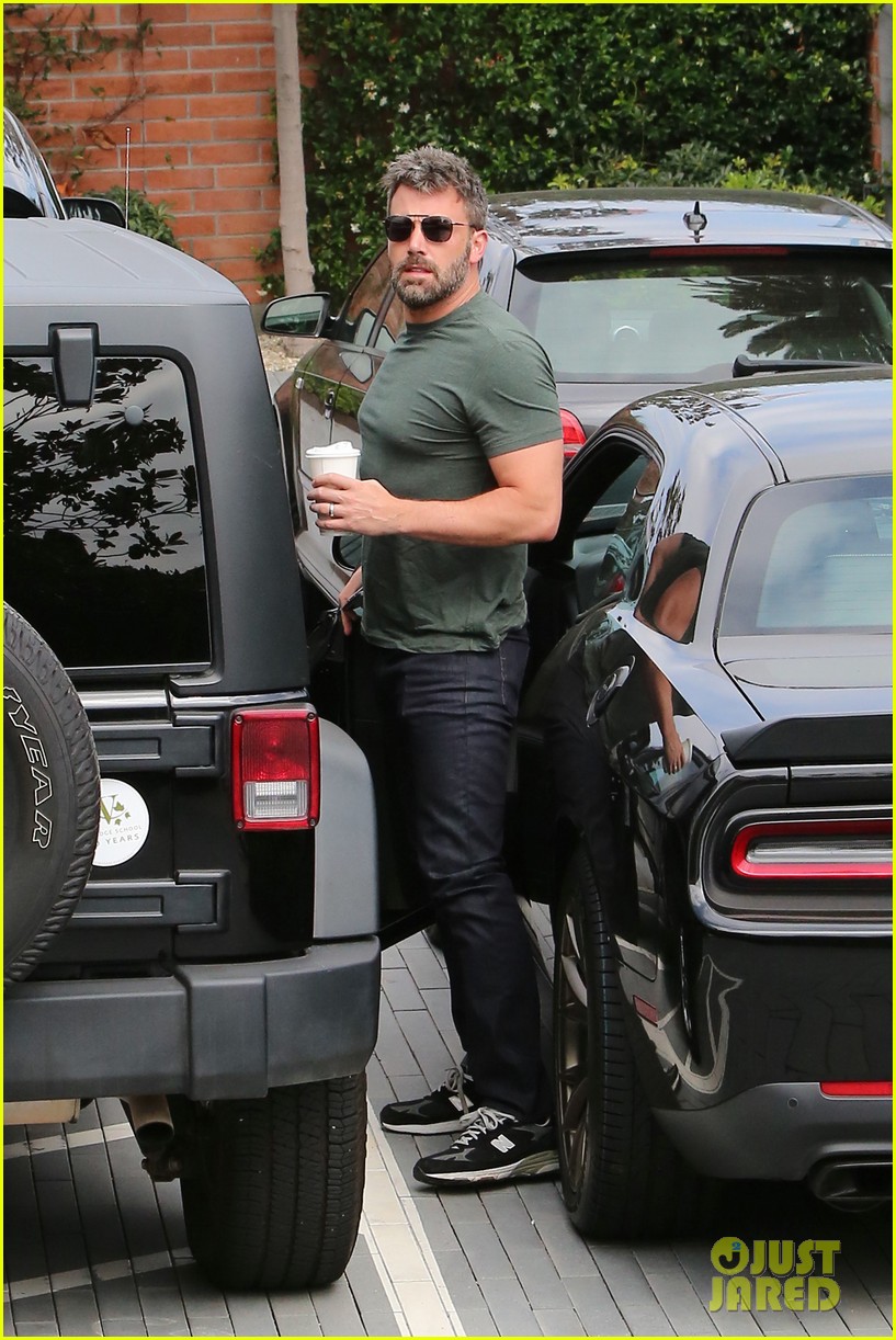 Ben Affleck's Pal Explains Why He Took Ex-Nanny to Vegas