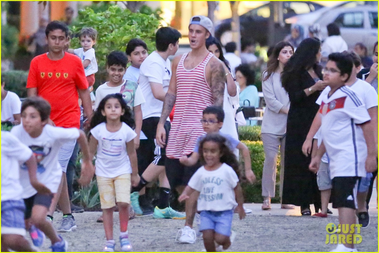 Justin Bieber Recruits Kylie Jenner For 'What Do You Mean?' Single Countdown