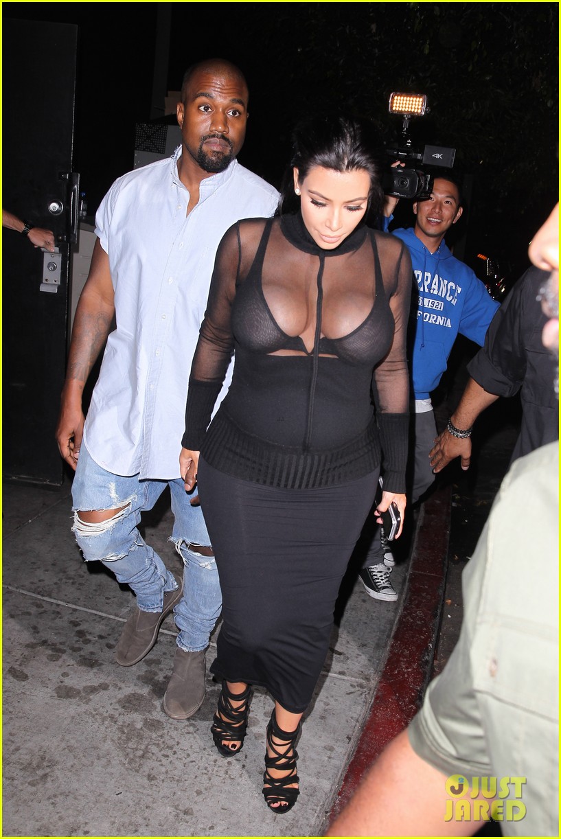 Caitlyn Jenner & Kardashians Get Together Again at Kylie's Second Birthday Dinner!