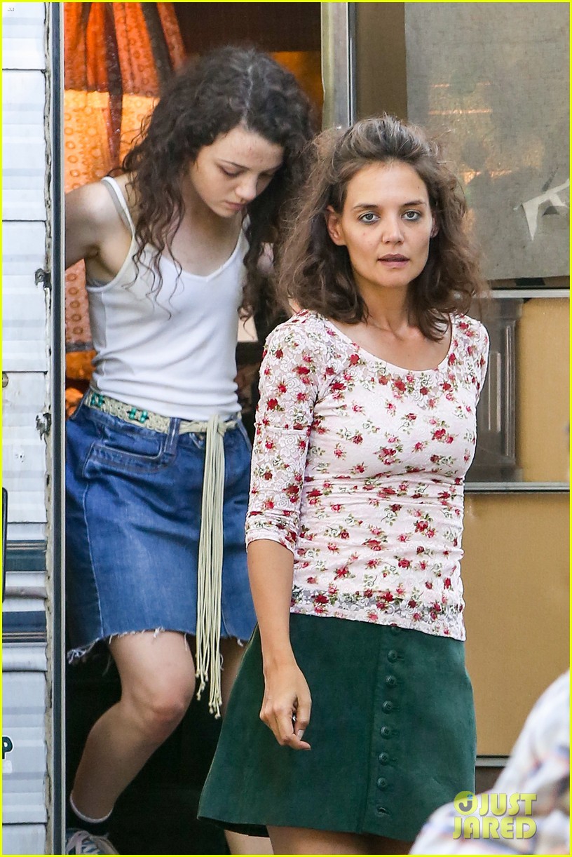 Katie Holmes & Stefania Owen Film Emotional 'All We Had' Scene With Luke Wilson
